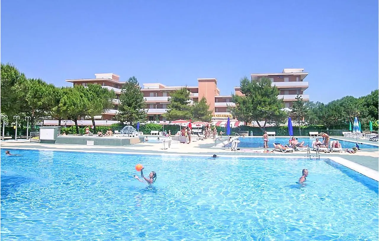 Gorgeous Apartment In Bibione With Kitchenette
